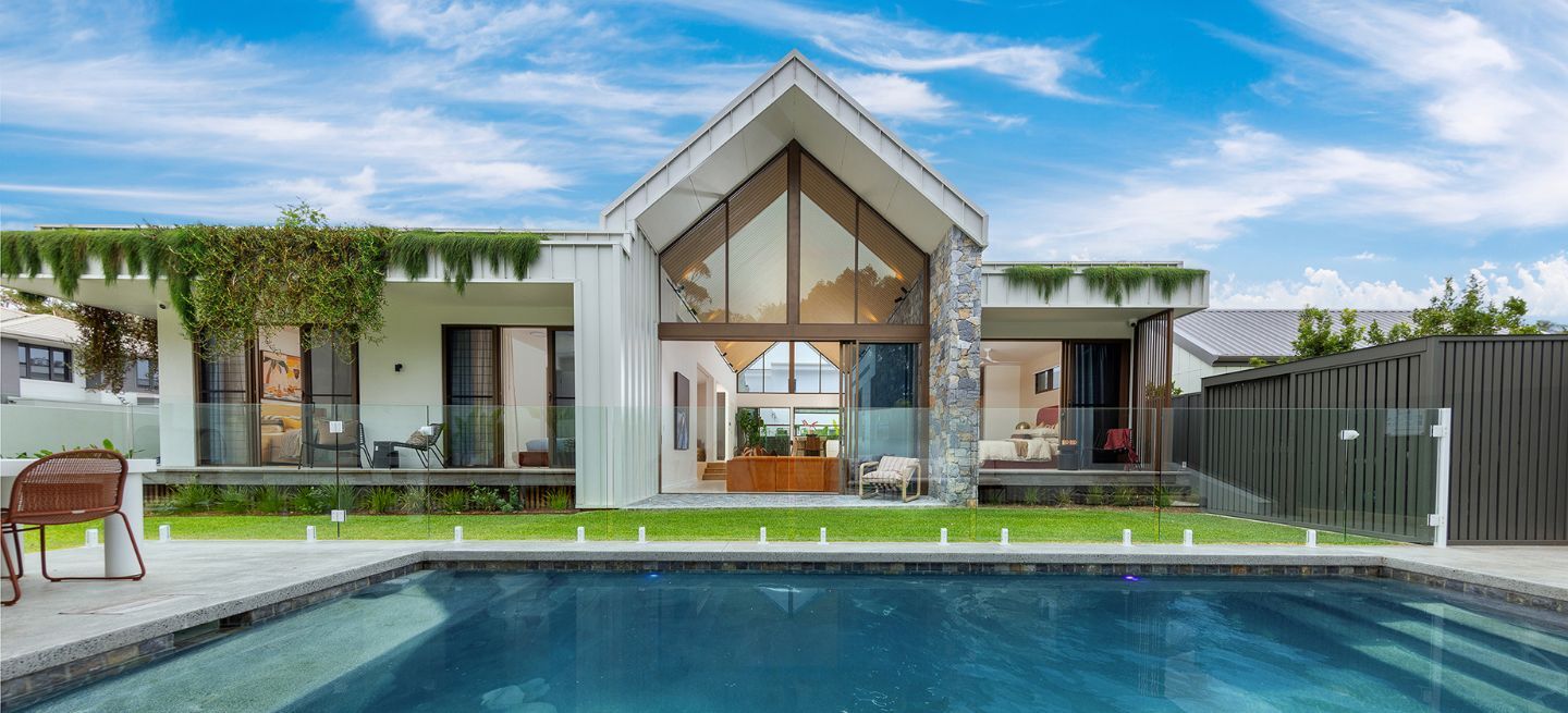 Draw 547 Gallery Hero