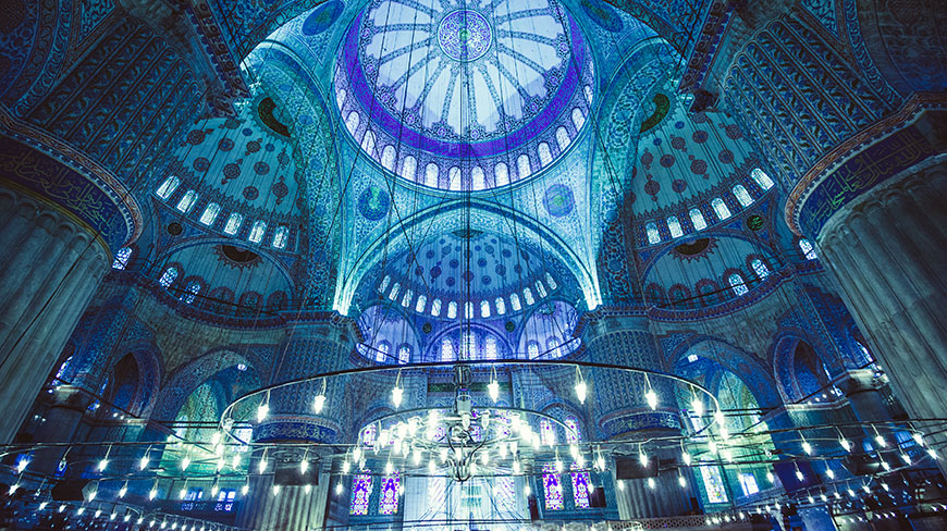 18720-TR-Blue-Mosque-Interior-c.jpg