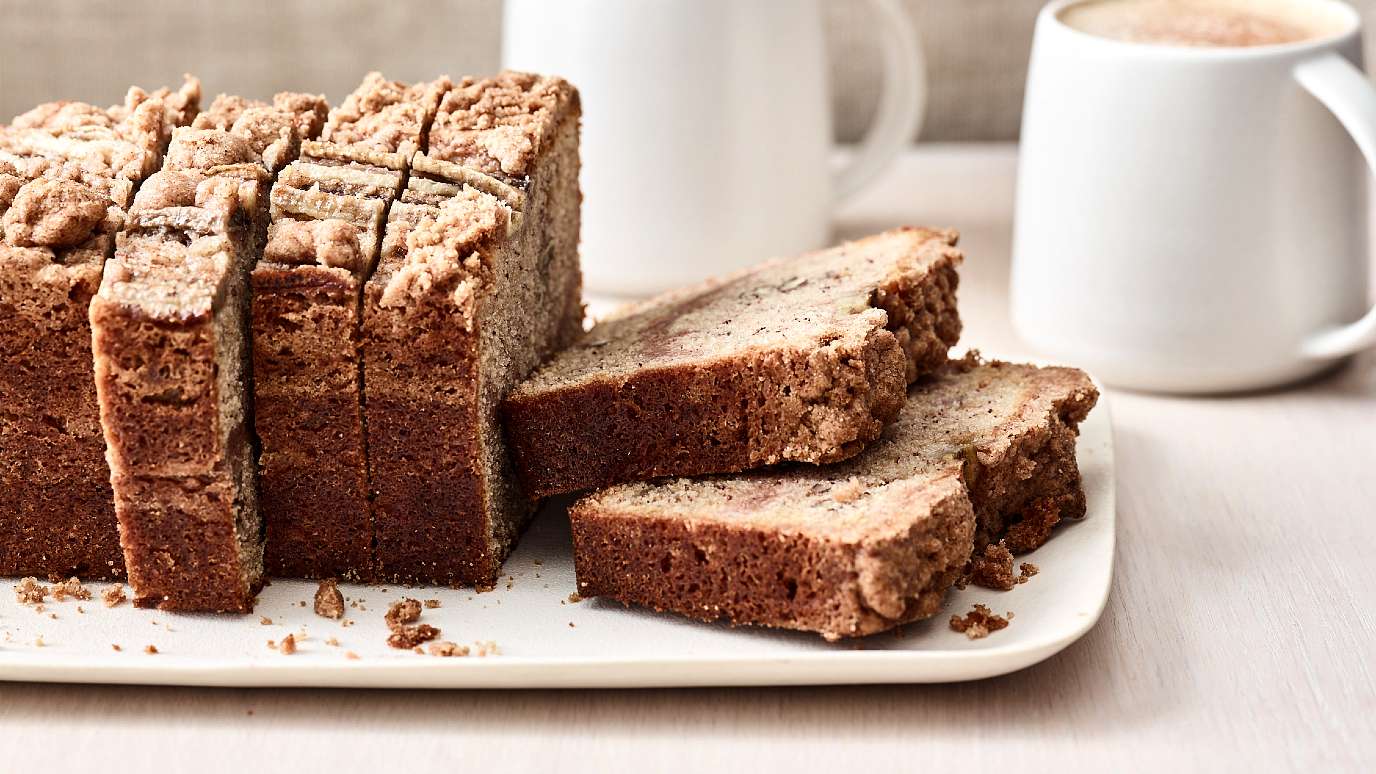 cinnamon_crunch_banana_bread_1376x774.jpg