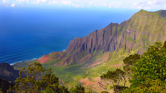 11513-tropical-splendor-exploring-hawaiian-islands-kalalau-cliff-lghoz.jpg
