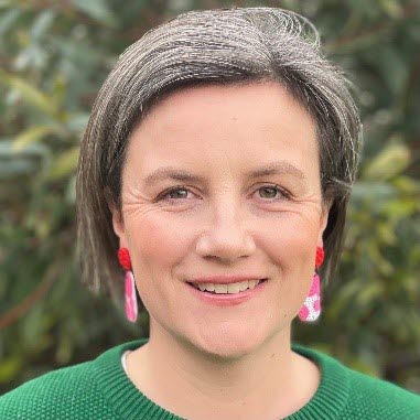 Photo of Dr Rebecca Faris.
