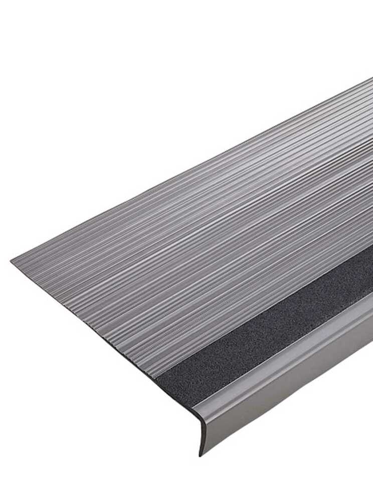 Linear Stair Tread Commercial 250 (Type TP_TV)