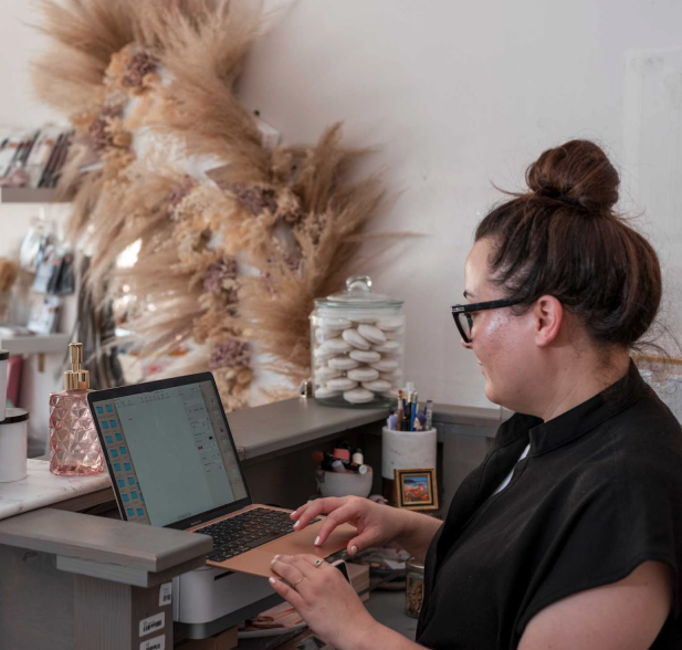 Doran Tomoko, Owner of Haute Beauty