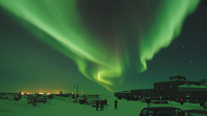 7931-into-the-arctic-skies-aurora-astronomy-churchill-lghoz.jpg