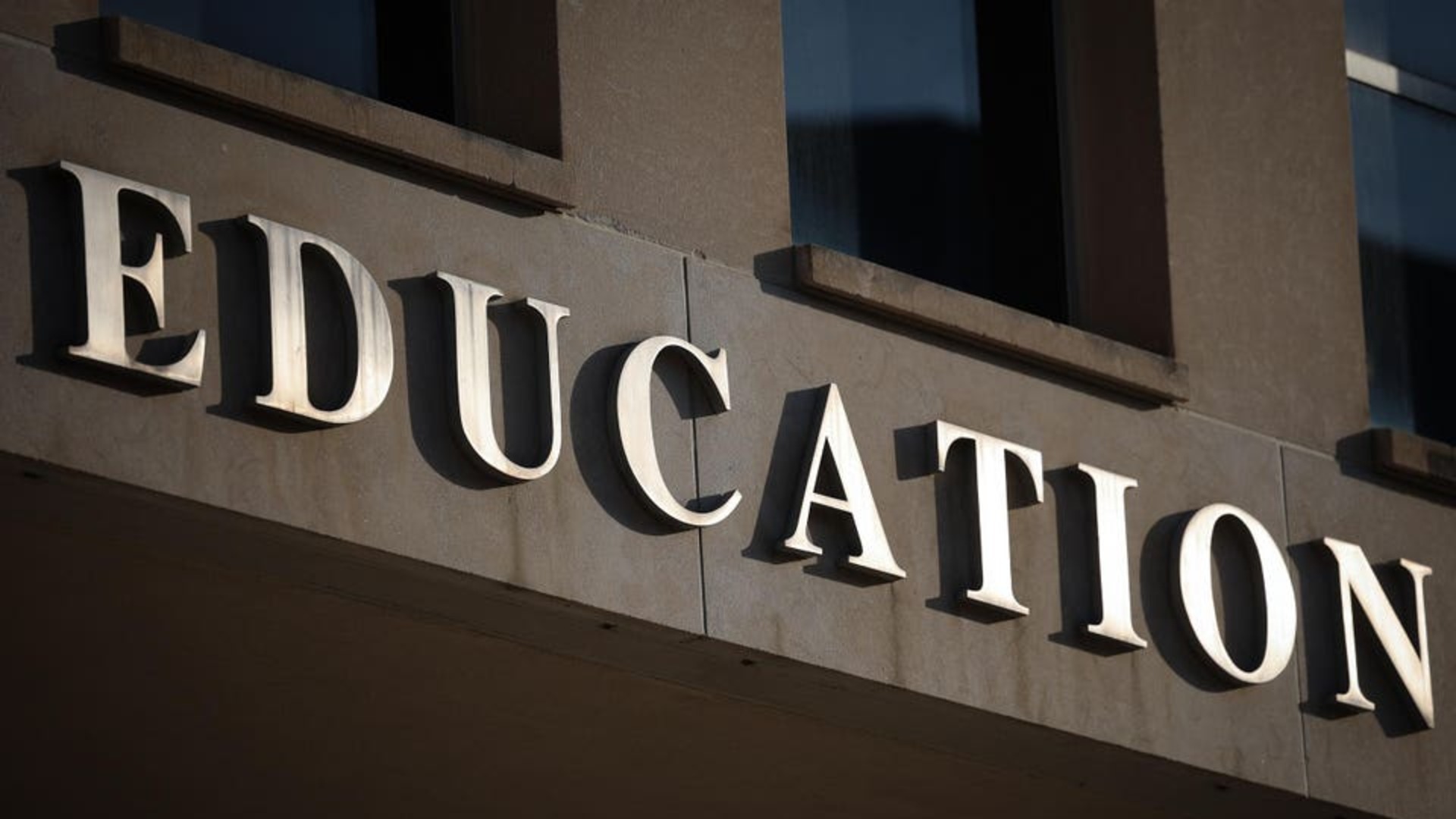 5 Ways To Help Your Kids Avoid Student Loan Debt