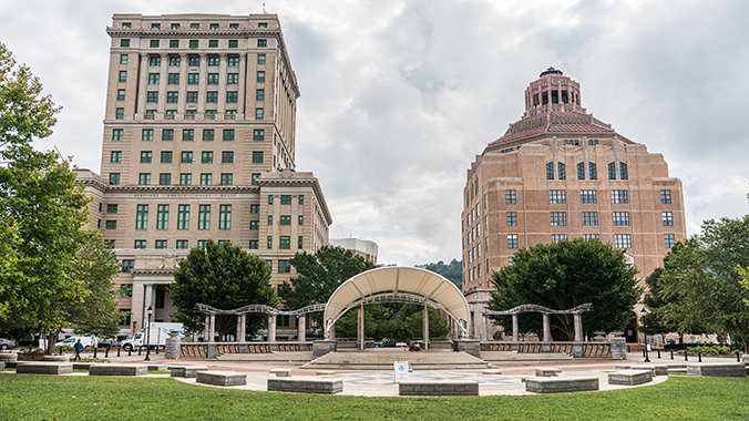 US_NC_Asheville_21758_D5_county-courthouse-and-cityhall+h1_lghoz.jpg