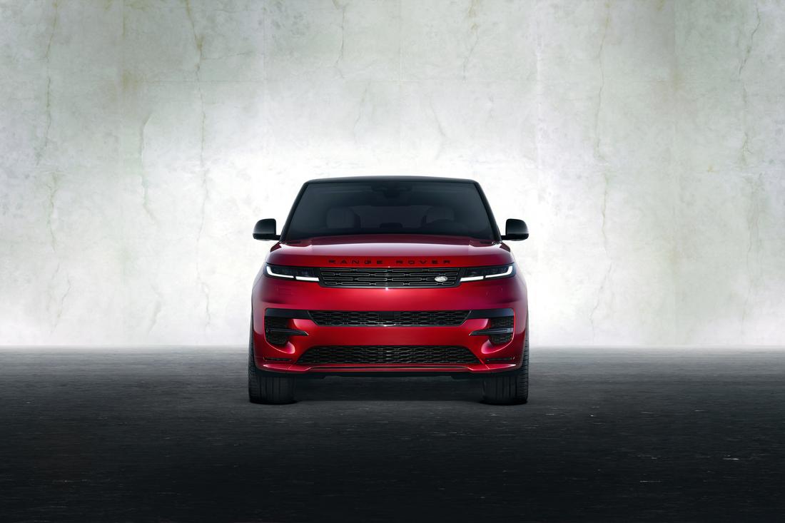 Red Range Rover Sport.