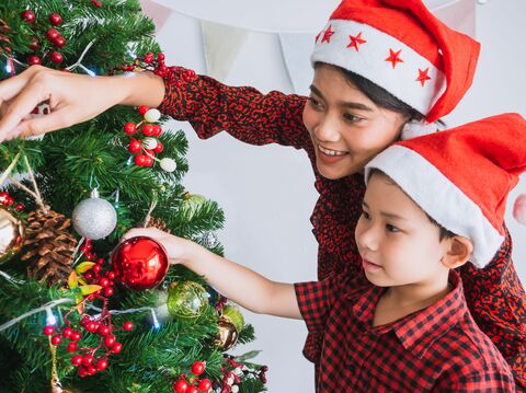 3 tips untuk bijak mengatur budget berbelanja kado Natal