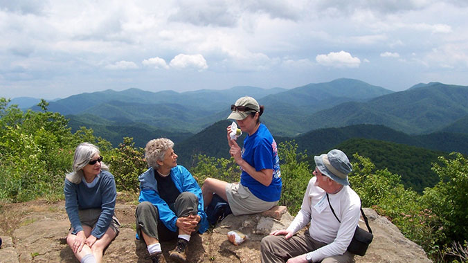 17288-nature-hiking-south-appalachian-mountains-group-c.jpg