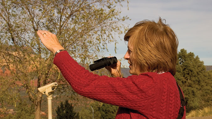 7414-sierra-vista-arizona-birding-bonanza-woman-c.jpg