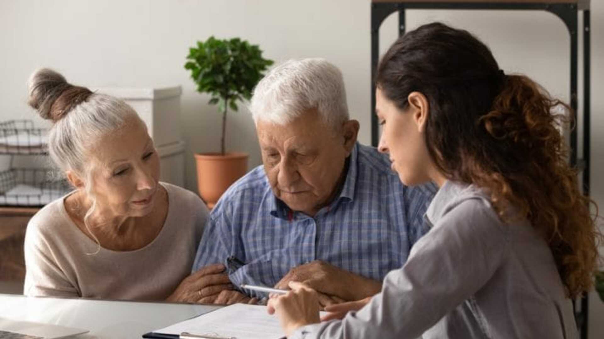 Before You Give an Adult Child Access to Your Bank Account, Understand These 5 Alternatives