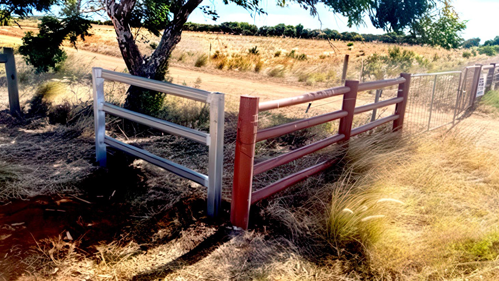 Picture of an Australian country paddock with gate