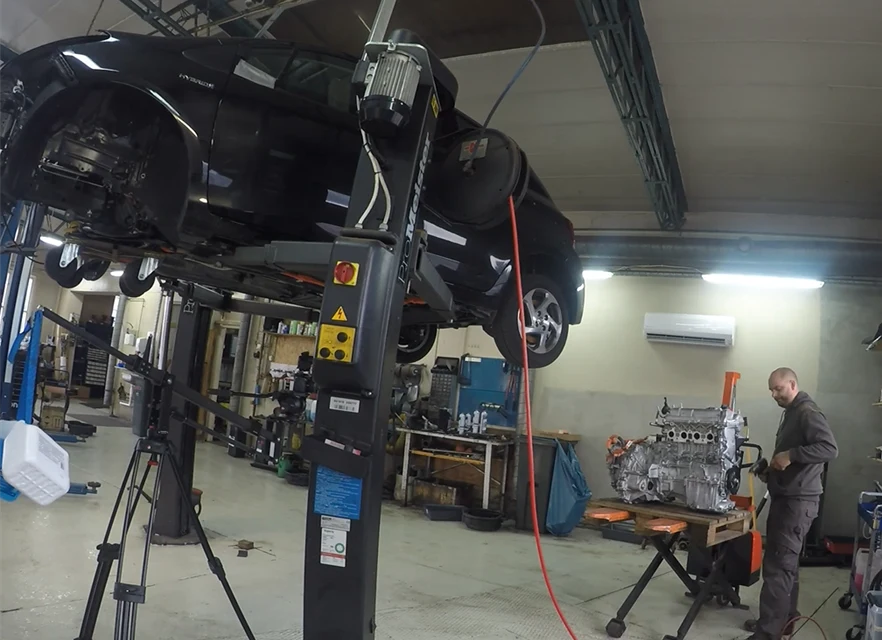A tear down of Toyota Yaris Hybrid