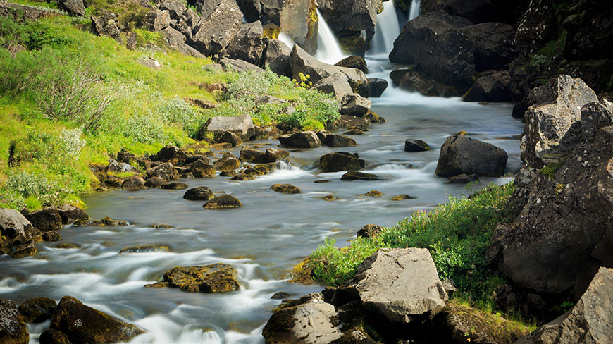 25122-IS_Thingvellir_AncientParliament_8c.jpg