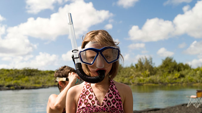21018-intergenerational-snorkeling-coral-reef-key-largo-florida-child-Lghoz.jpg