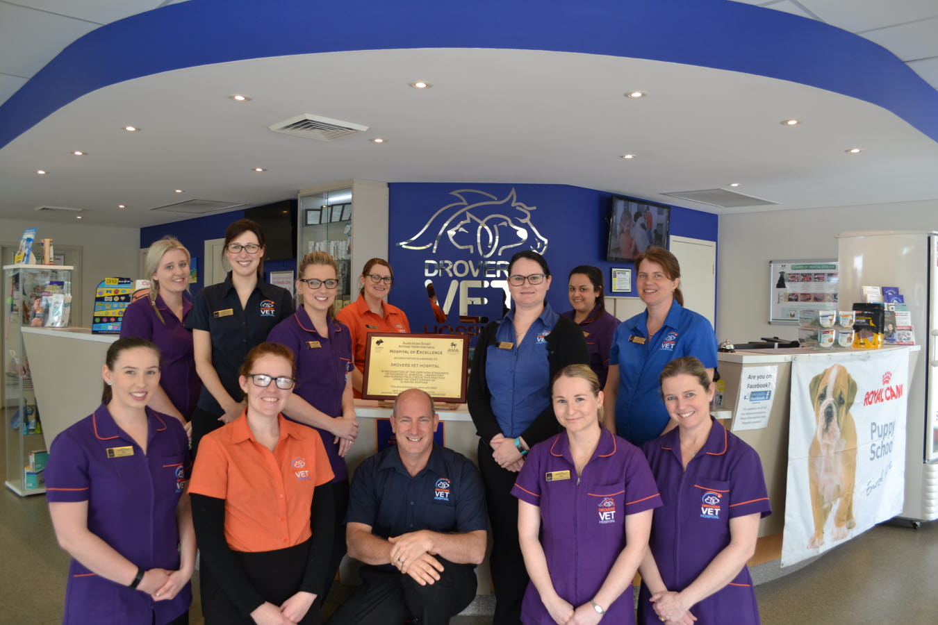 Accredited Hospital - Small Animal - drovers vet hospital - staff photo
