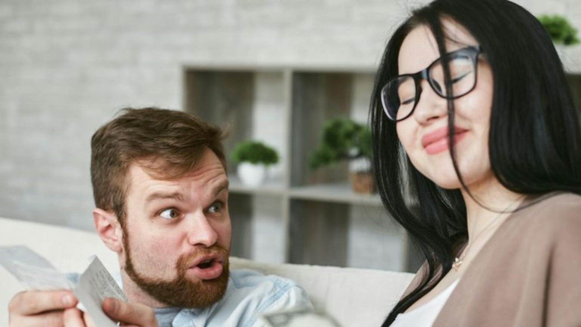 Merged, Separate, or Hybrid? The Ultimate Guide to Finances for Couples