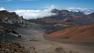 2810-hawaii-national-parks-five-islands-volcanoes-to-pearl-harbor-Haleakala-SmHoz.jpg