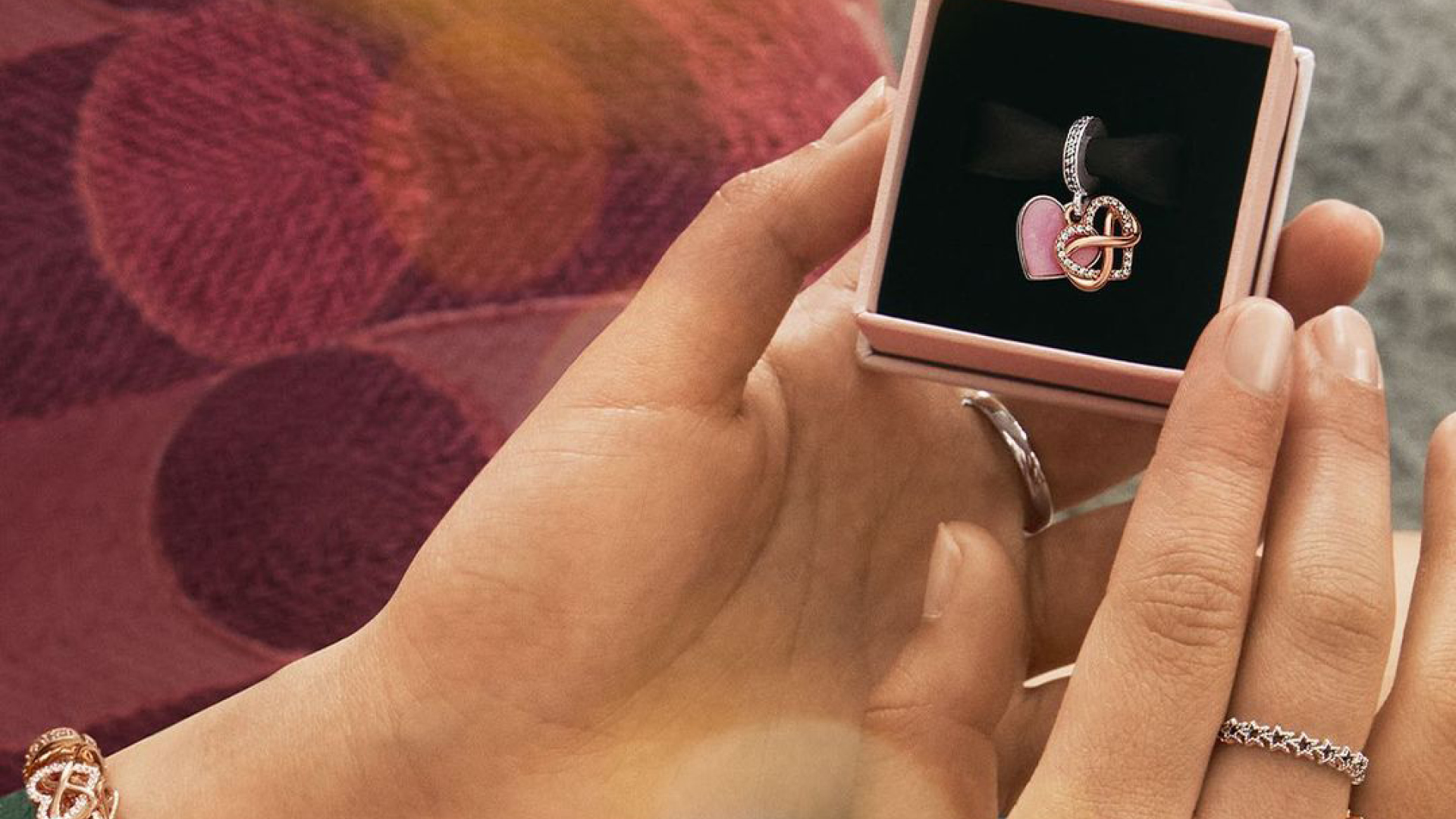 Anniversary gift ideas