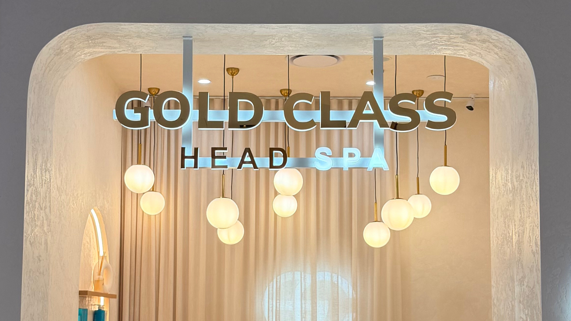 Gold Class Head Spa hero image