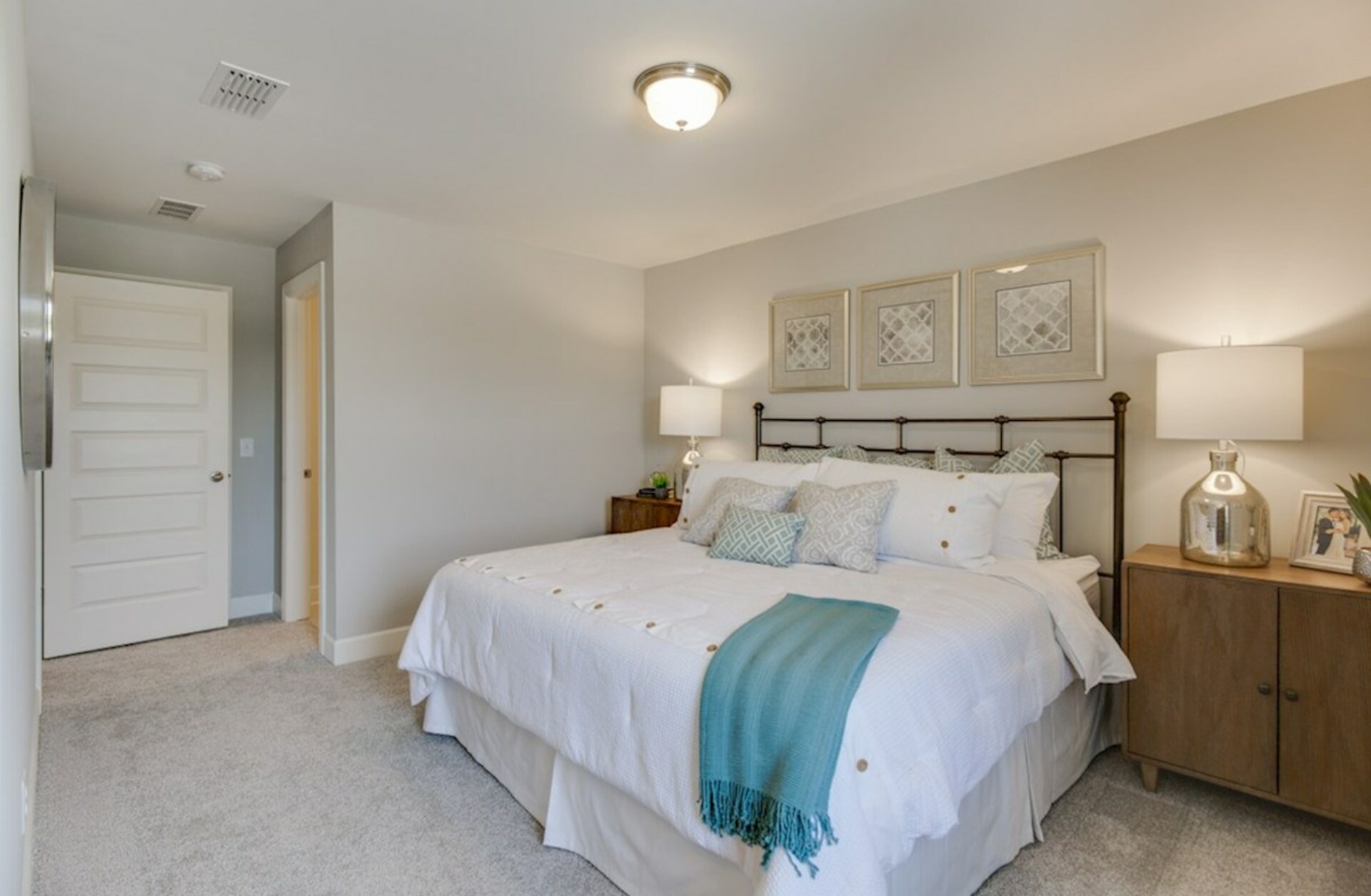 10efdea5-f05f-4cdd-9960-1c7c6be18886