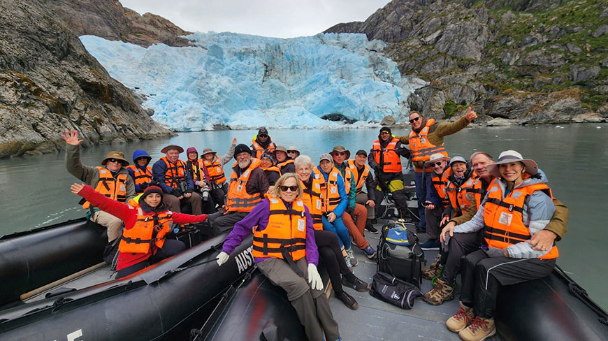 20614-AR-CL-Patagonia-glacier-lghoz.jpg