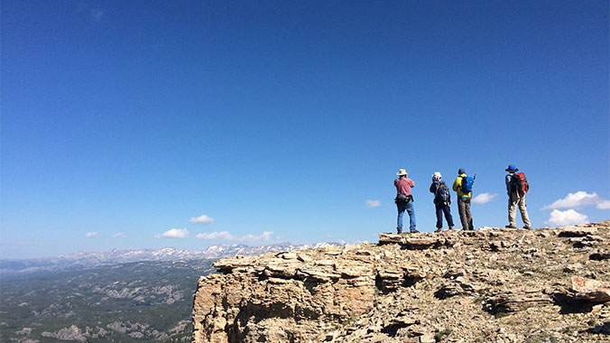 Hiking Beartooth Mountains Wyoming