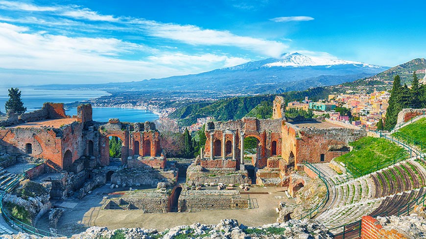 22850-IT-Taormina-Theater-Ruins-lghoz.jpg