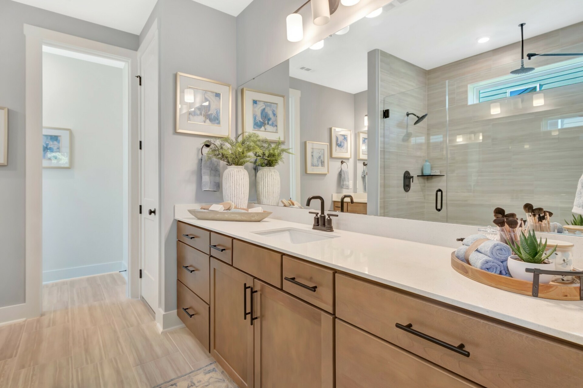 257d74d9-6360-4d2f-aa6a-40ca61f9b2df