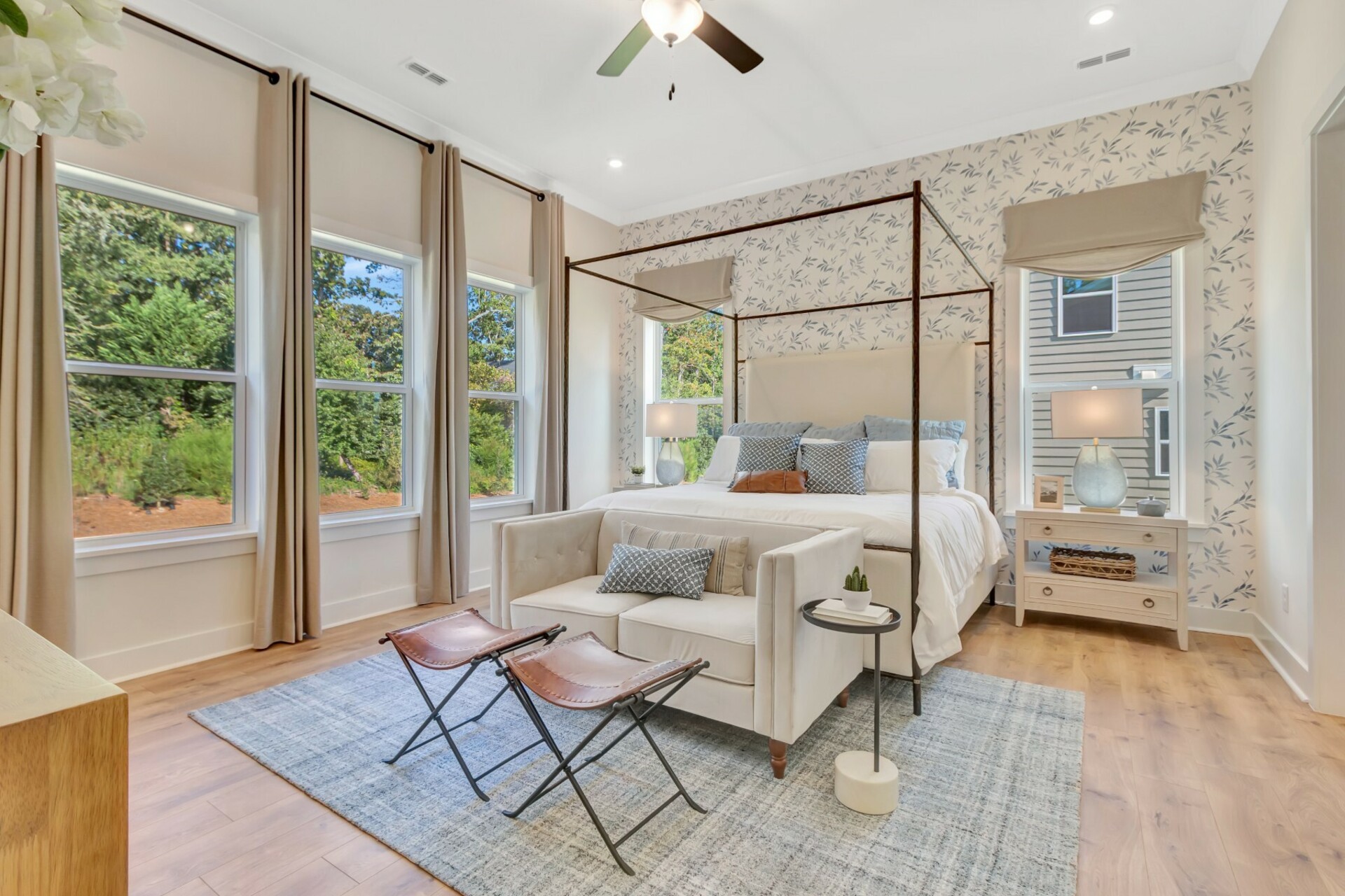 2b4705bd-6efd-42d1-abb2-c0255c714547