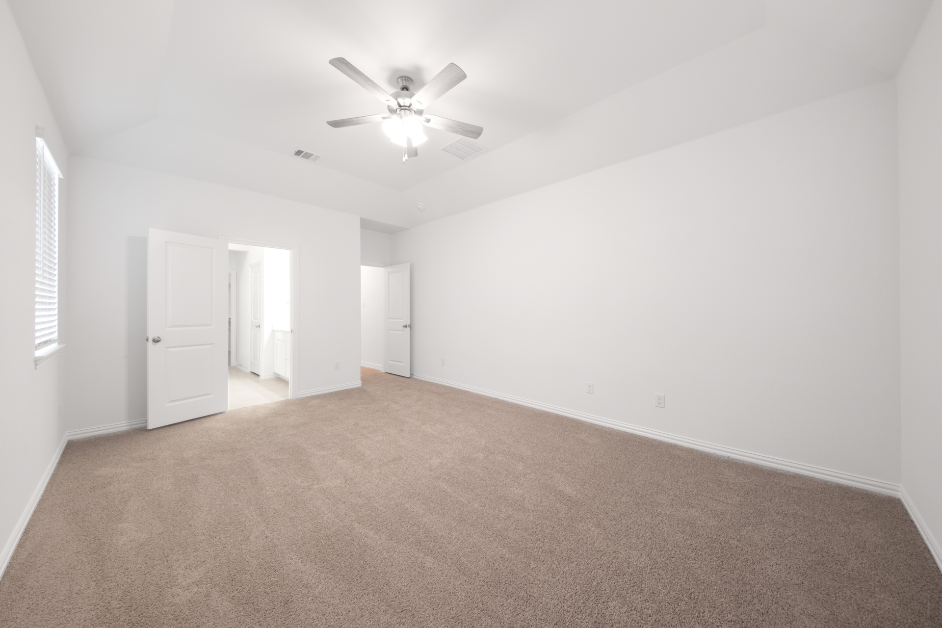 2b4ddc52-ce2a-4ed0-9842-f430a2e733e3