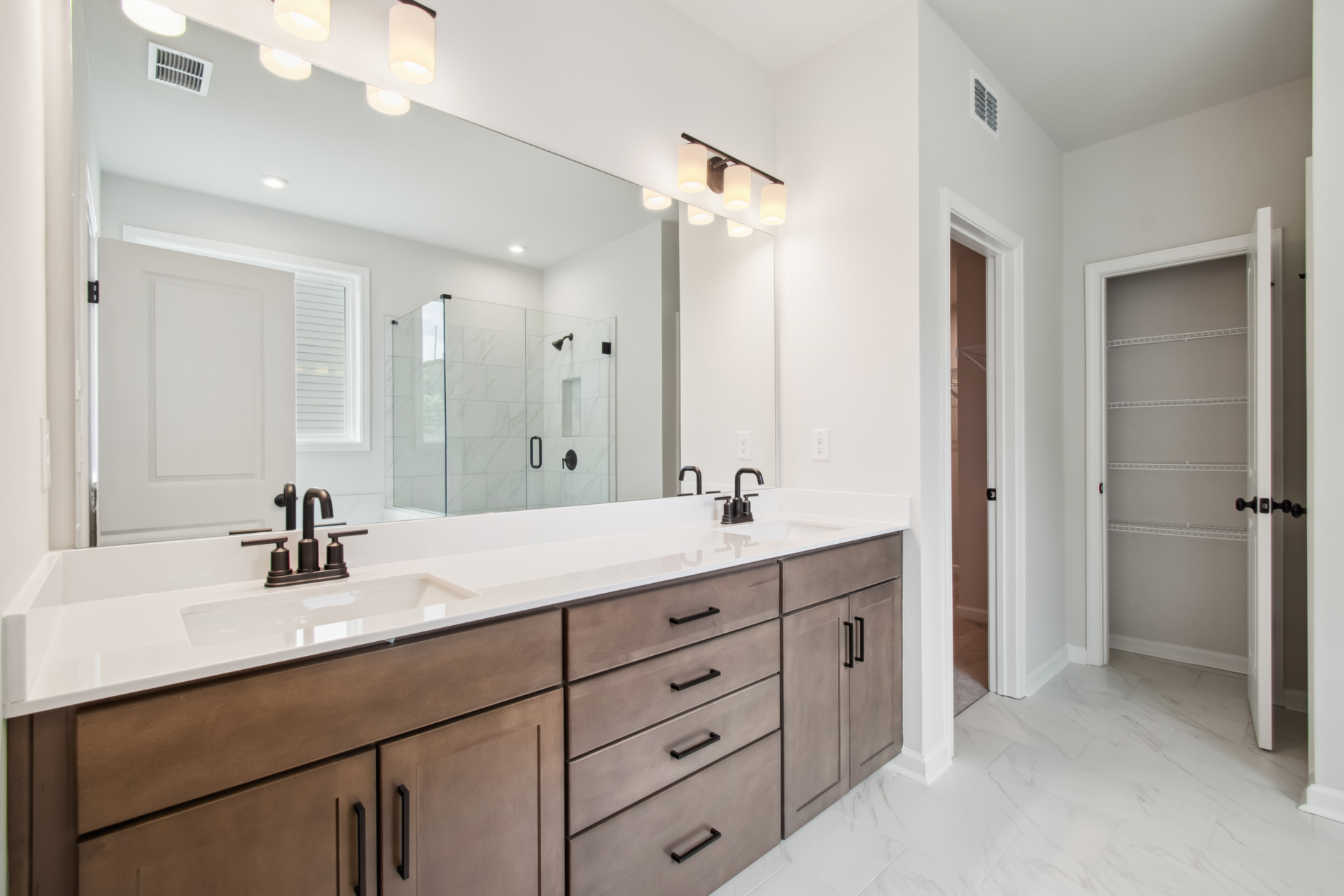 2d34f101-fcb8-472e-951e-2641ec4217e0