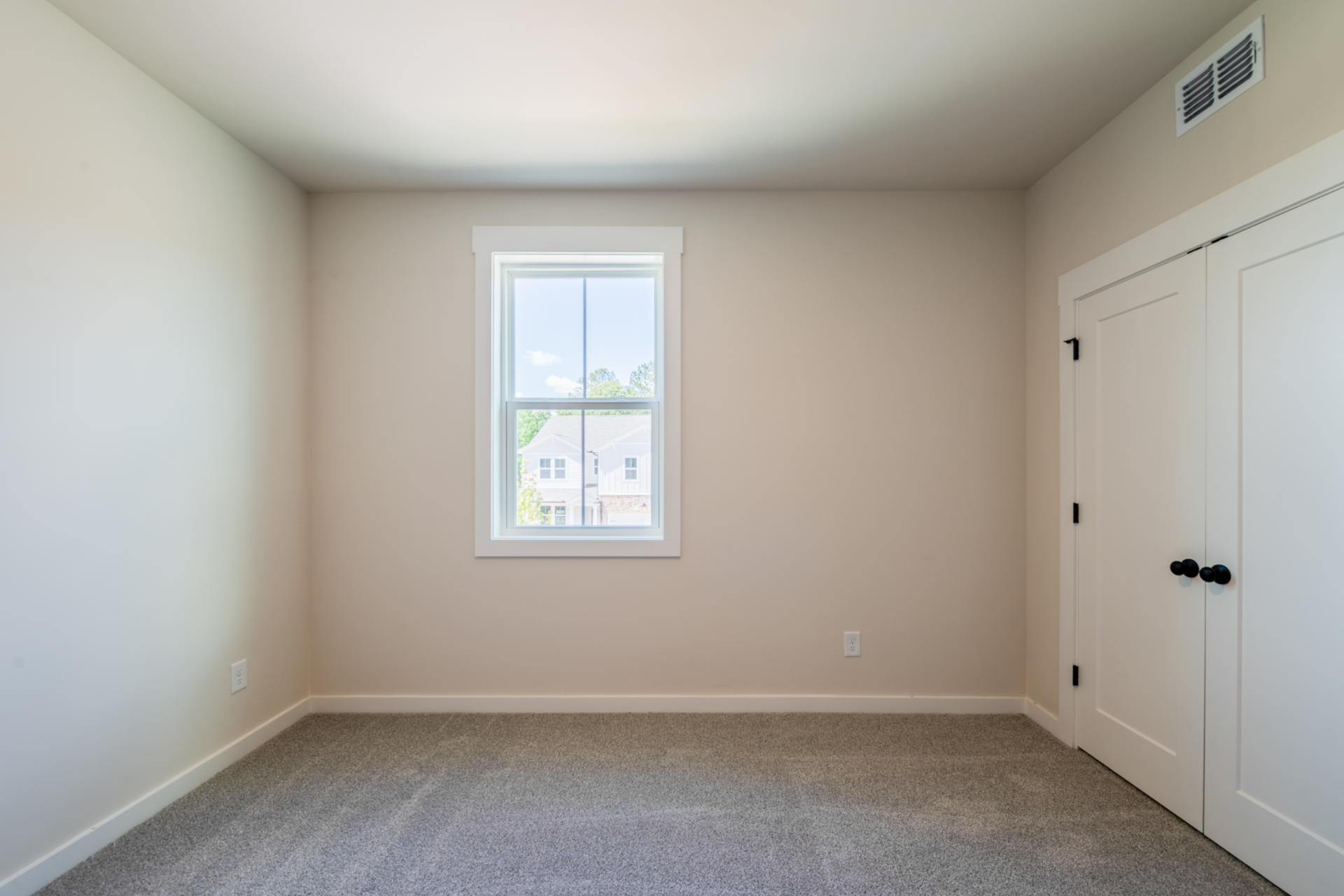 3a6592ad-9daf-4aac-8eec-331ac643368f