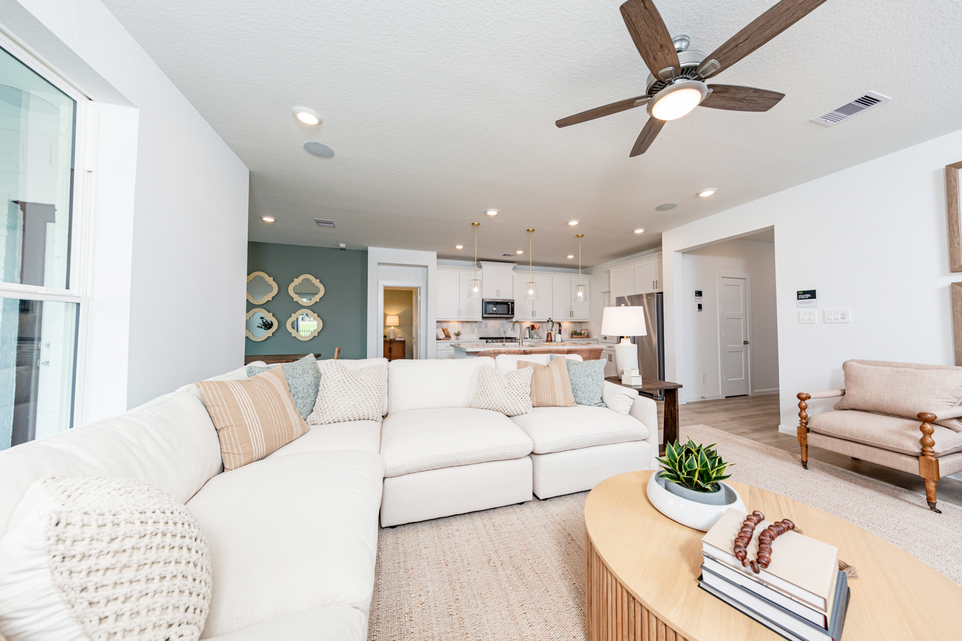 3ca616e5-b0a0-4444-ae9c-69895ab2af65