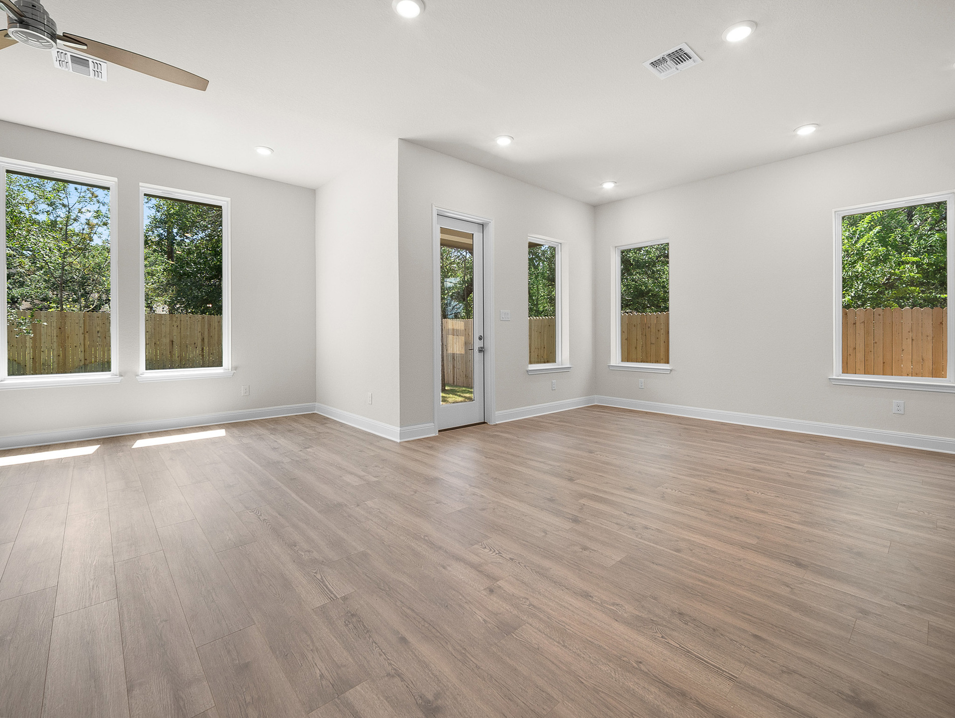 3cbe04d9-5701-45c7-8cf3-53ef3a08c52c