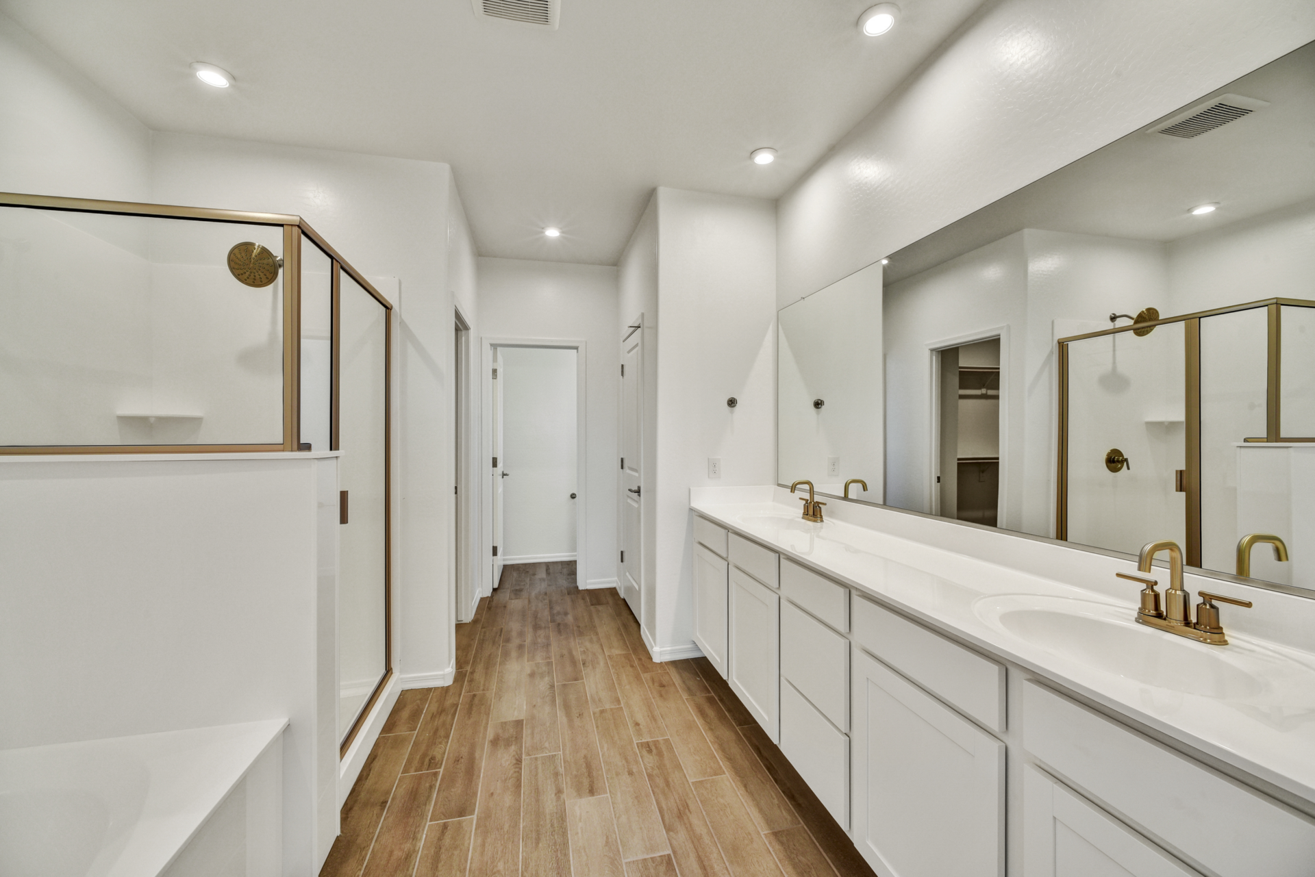 42a91456-14c9-407d-9dba-2b607d2247f8