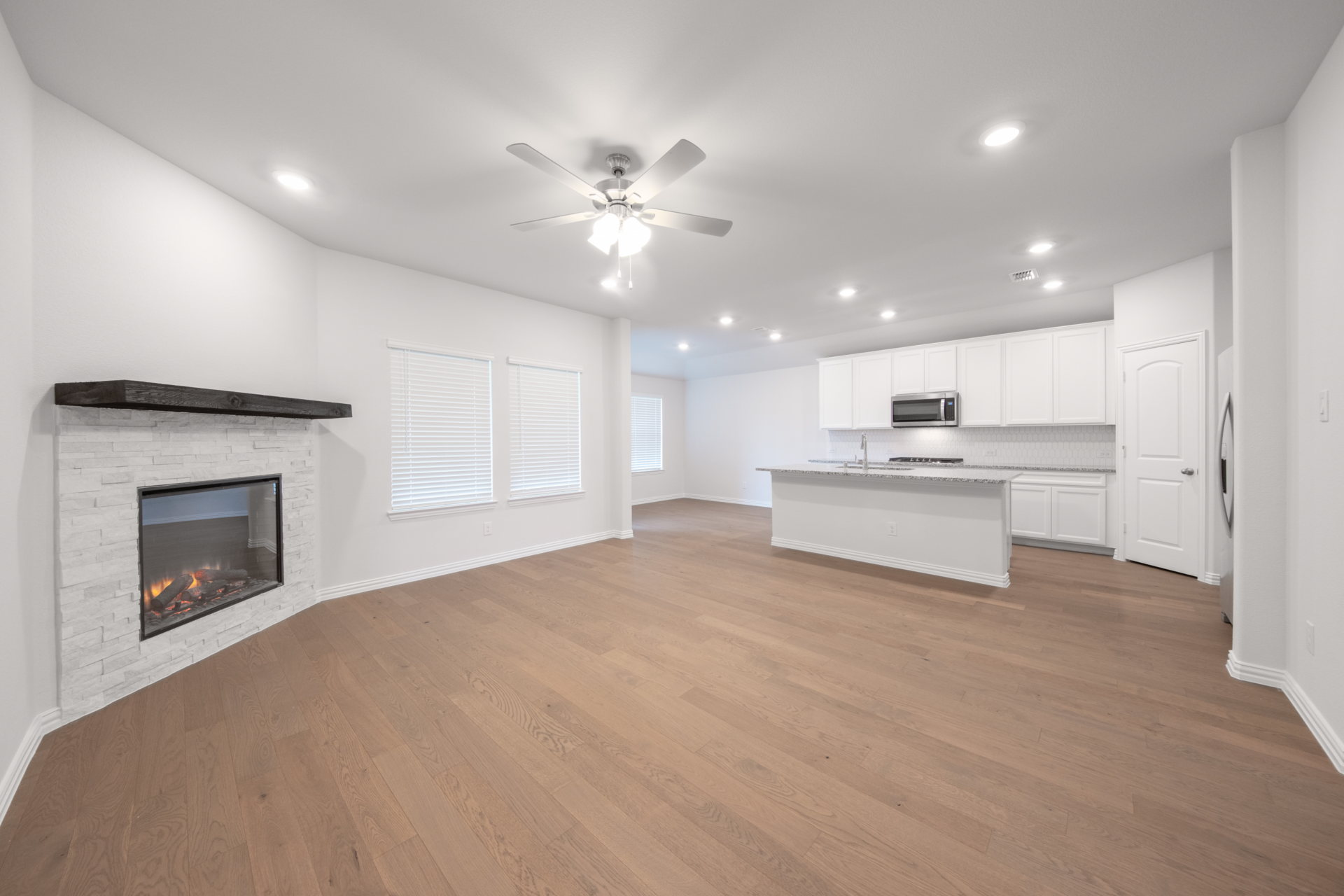 46382317-ec32-40e9-9462-67b5529cb695