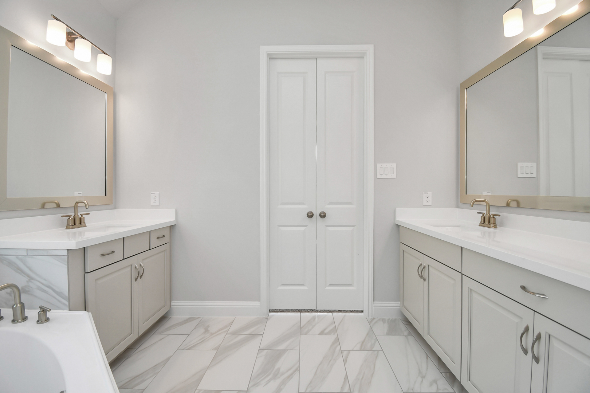 5220c639-14c1-4879-b8b4-a1d915037f8b