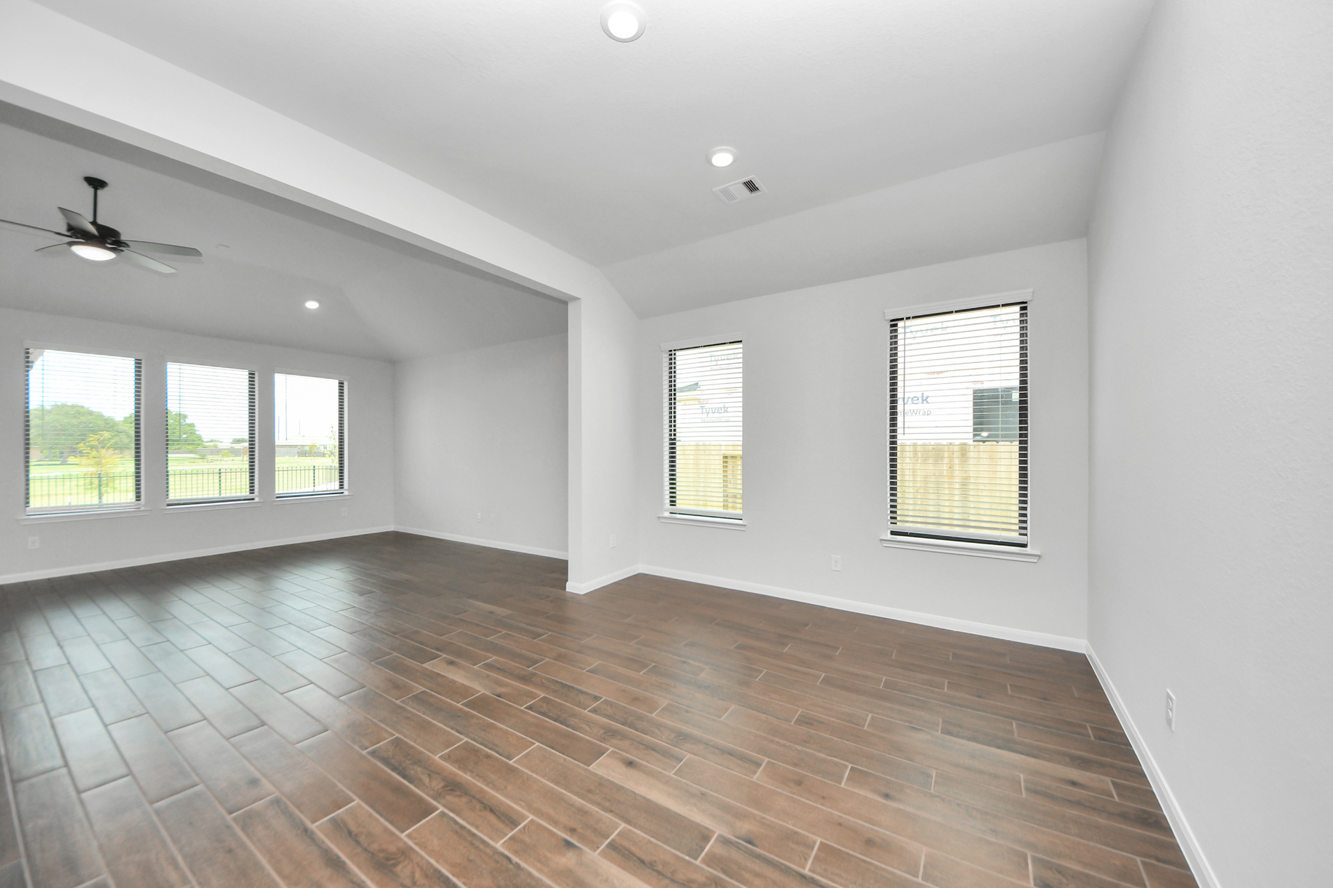 5be711c1-ec03-4883-b6d9-b4938a9e6fa2