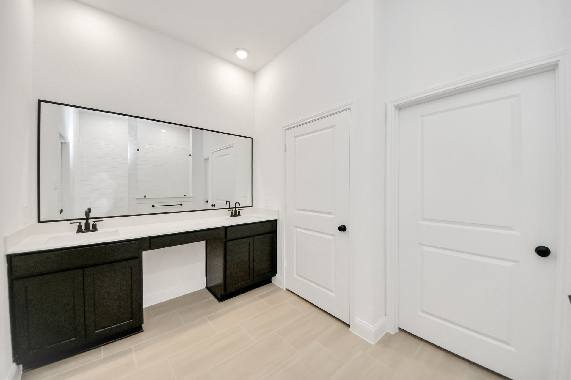 6725c33b-1b16-4585-a5fd-63d94a17605d