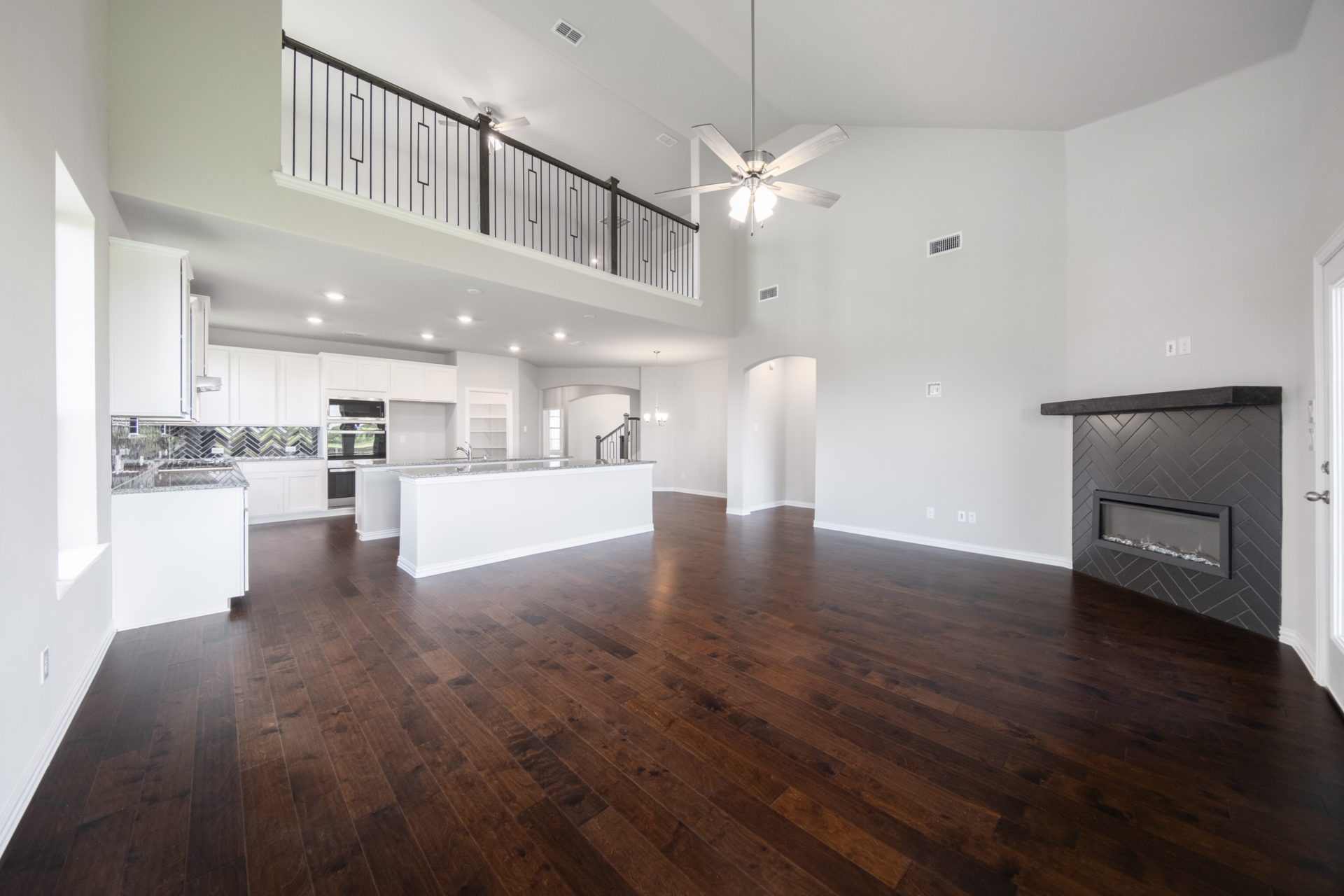 7e22e11f-1929-45dc-9ffd-013ea283ec95