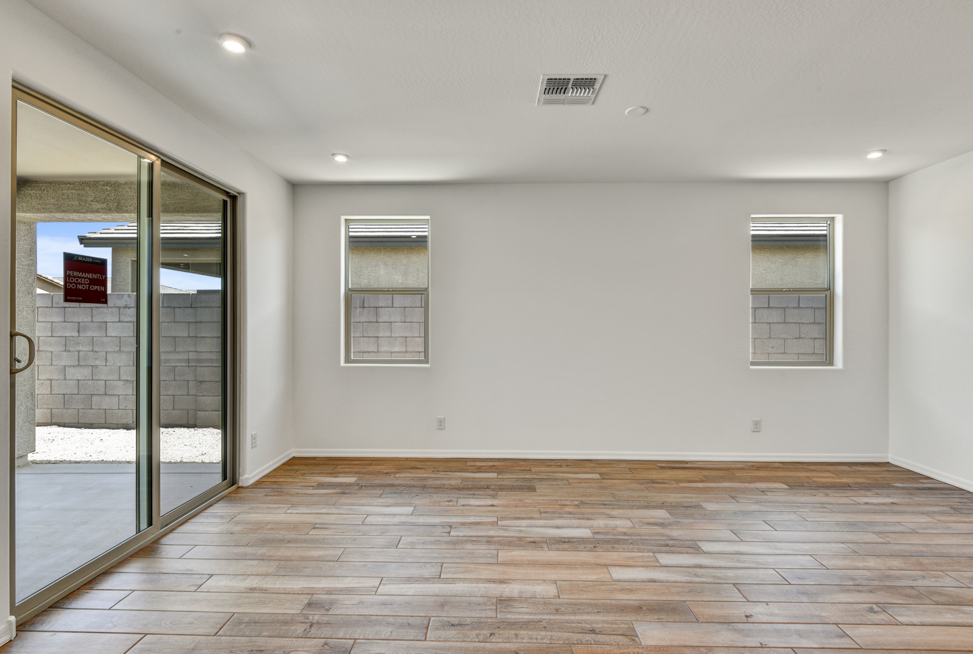 8ba9f955-1757-49dc-9a5d-ff9453355c70