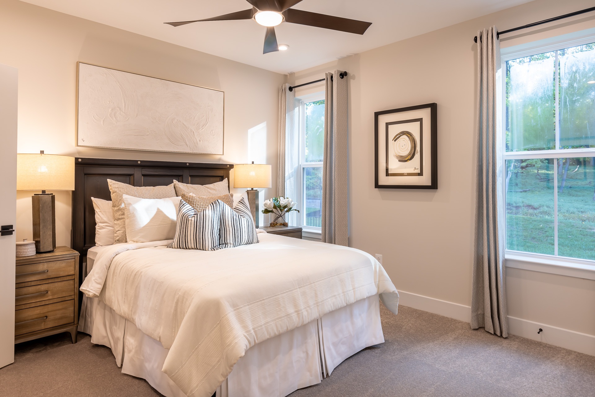 9dff7deb-e70b-451b-95a8-f3c6f5eb1c91