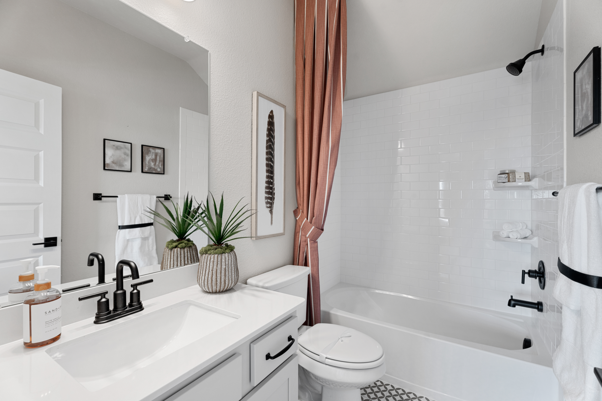 9f03fe67-71d4-4d14-811a-0fd09d3d52e0