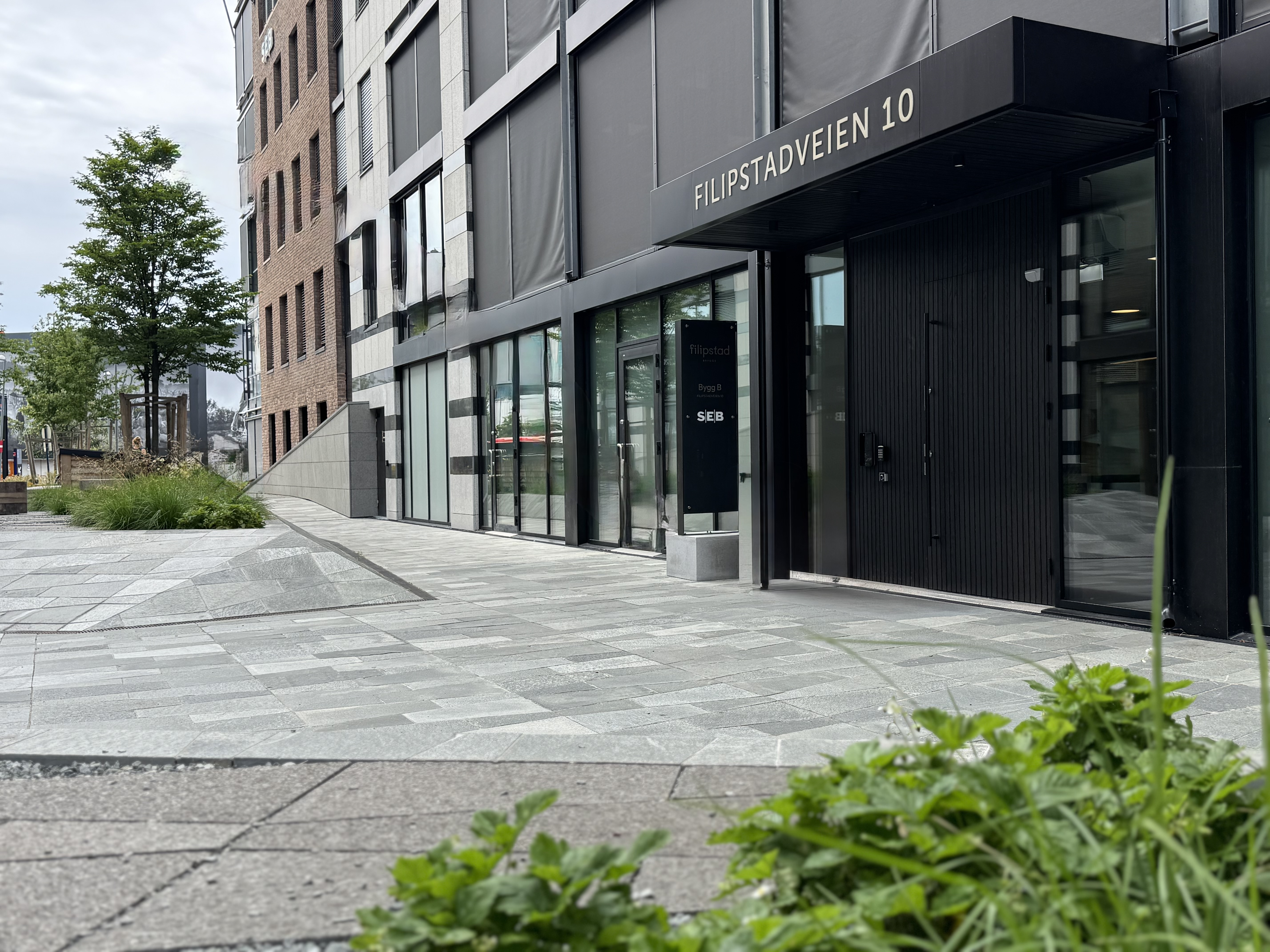 Inngang til våre lokaler i Filipstadveien 10