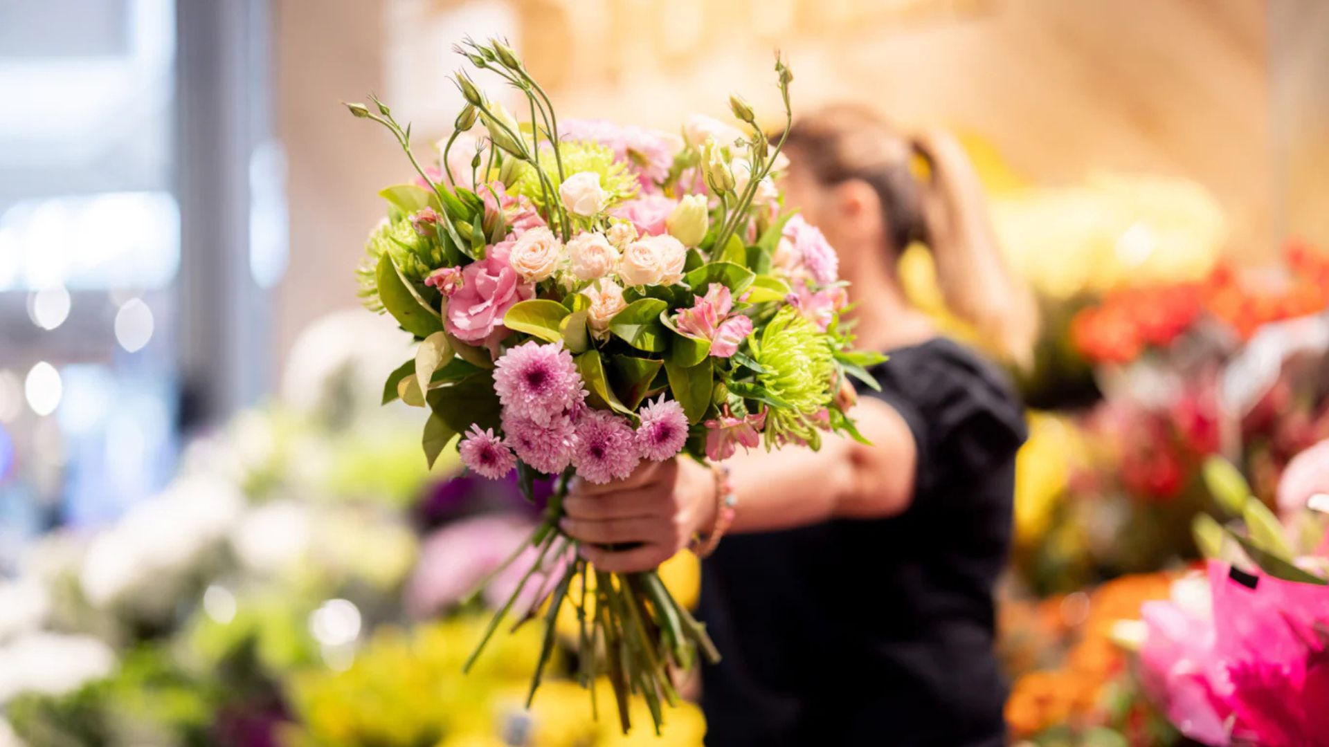 InBloom Florist fresh flower arrangement