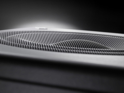 KH_750_DSPx1_desktop_KH-750-DSP-Macro3_Neumann-Studio-Subwoofer_G