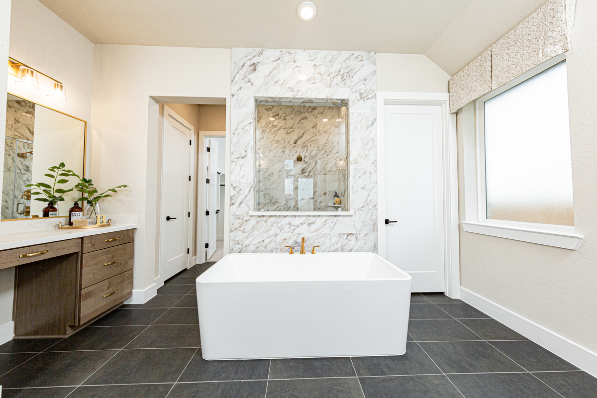 primary bathroom with soaker tub