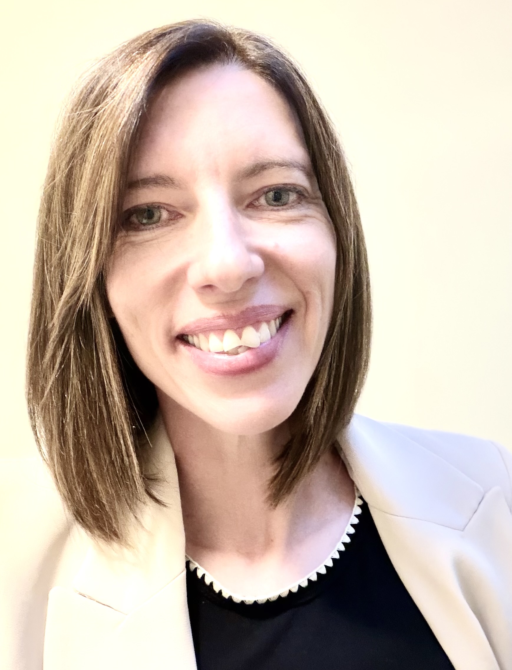 Photo of Ms Morag Barr.