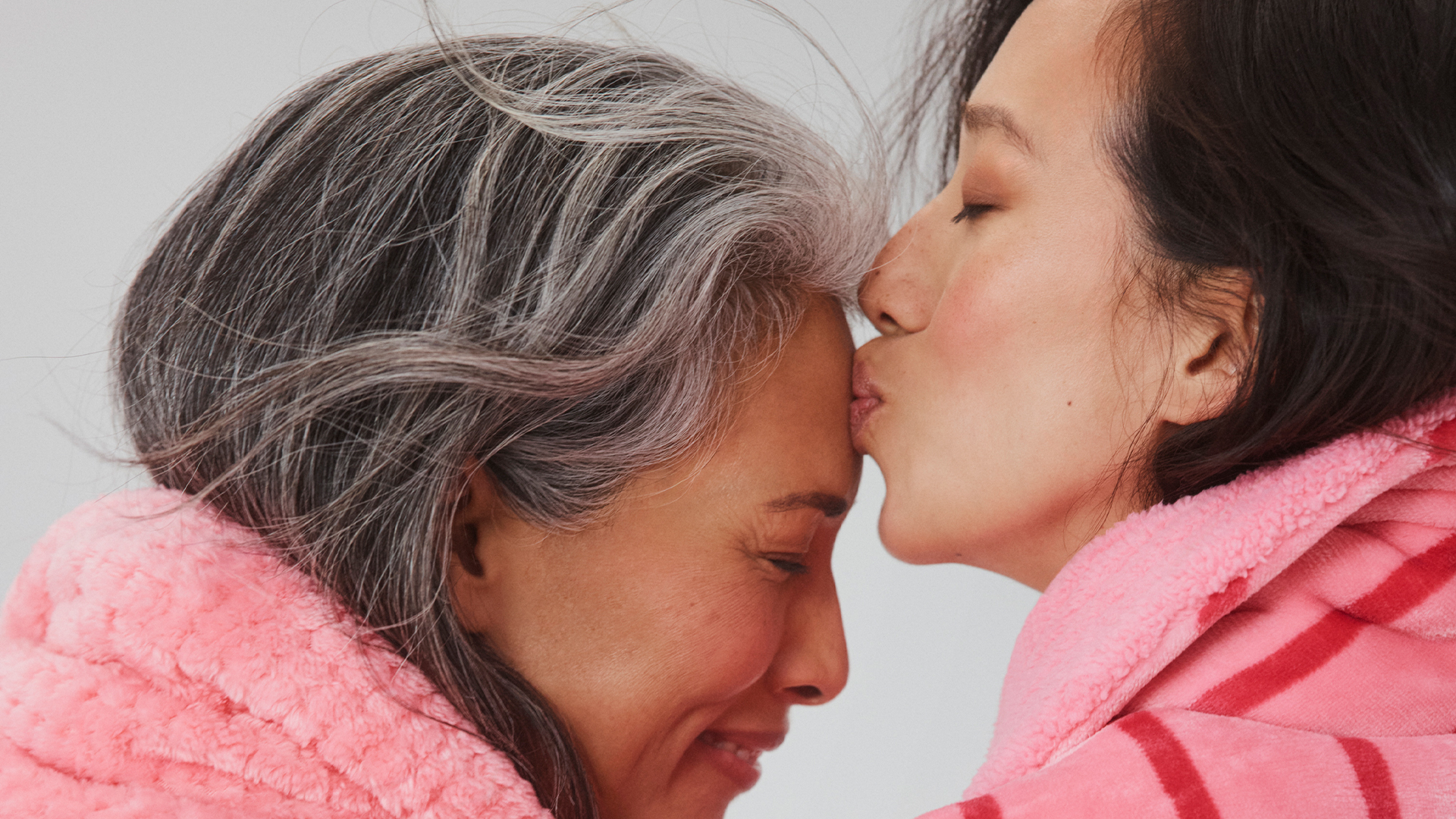 PAAUNZMothersDayHeroImage1920x1080